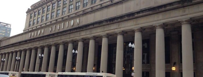 Chicago Union Station is one of Checagou.