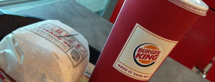 Burger King is one of Orte, die Şeyma gefallen.