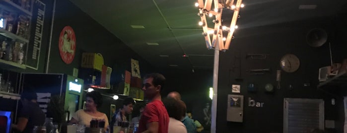 Caixote Bar is one of SP 2018.