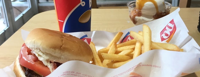 Dairy Queen Grill & Chill is one of Kimmie's Saved Places.