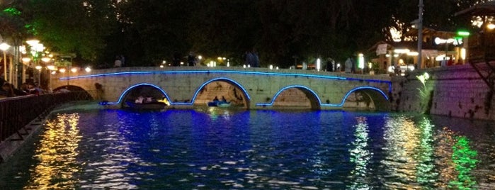 Tarihi Meram Köprüsü is one of VOLKAN'ın Beğendiği Mekanlar.