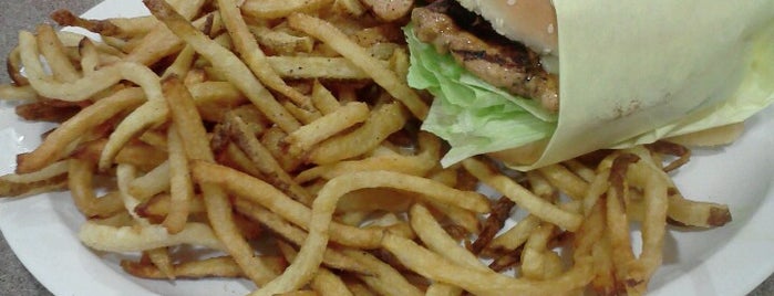 Dino's Chicken & Burgers is one of Lugares favoritos de Michael.