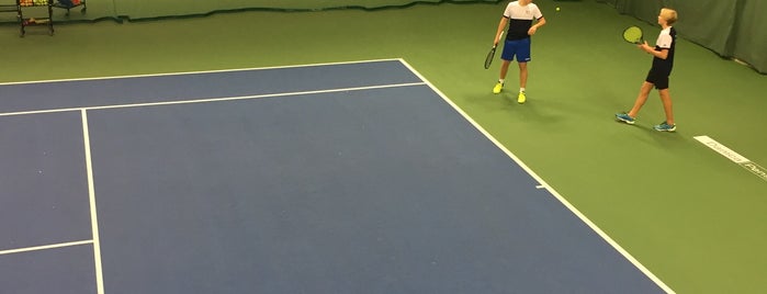 Lidingö Tennisklubb is one of Claes : понравившиеся места.