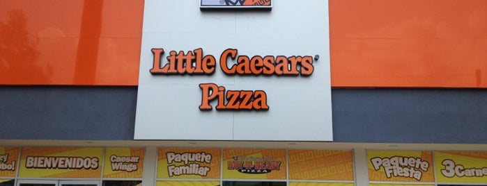 Little Caesars Pizza is one of Lugares favoritos de Luiz.