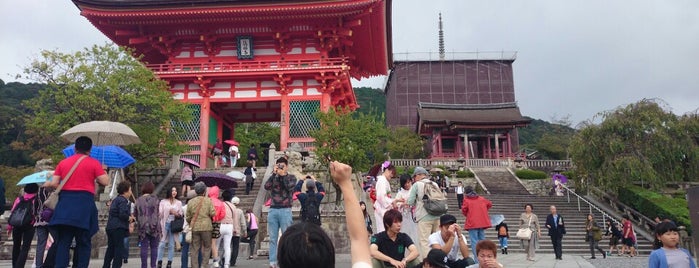 Kiyomizu-dera Temple is one of Japanese Places to Visit.