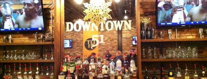 Downtown 51 Grill is one of Locais curtidos por Ayron.