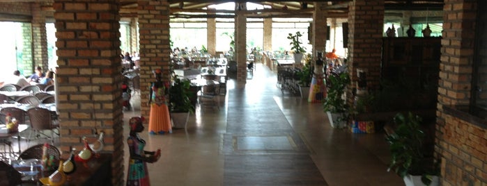Restaurante Mirante - Morro Dos Ventos is one of Passeio em Chapada 2014.