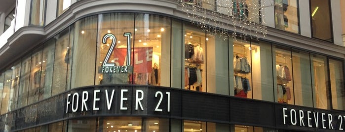 Forever 21 is one of Vienna (July 2014).