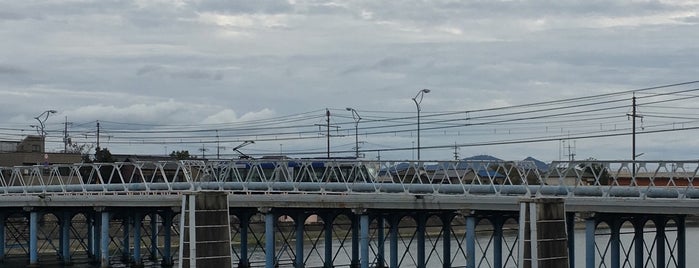 Kyobashi Bridge is one of 土木学会選奨土木遺産 西日本・台湾.