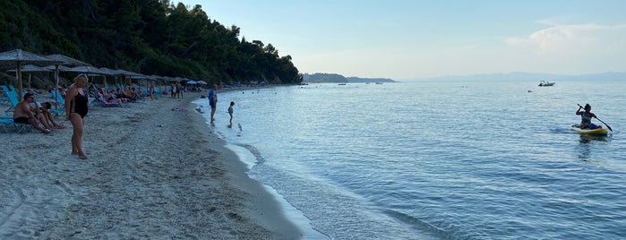 Παραλία Κρυοπηγής is one of Orte, die Ahmet gefallen.