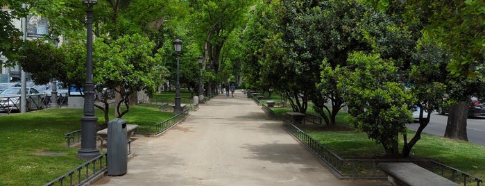 Paseo del Prado is one of Madrid Gez.
