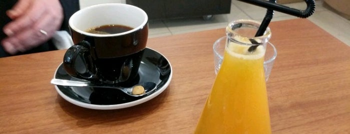 The Lab Coffee Roasters is one of Posti che sono piaciuti a Santi.