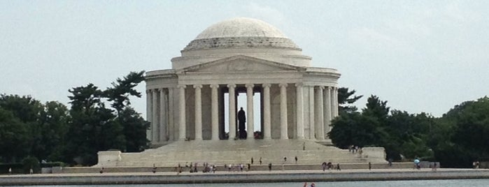 Thomas Jefferson Memorial is one of Washington D.C.