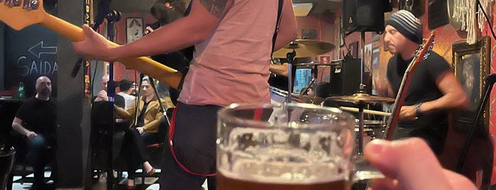 Cheers Pub is one of Must-visit Nightlife Spots in Londrina.