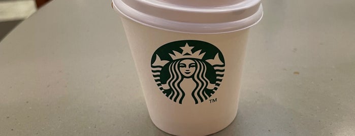 Starbucks is one of Lieux qui ont plu à Demóstenes.