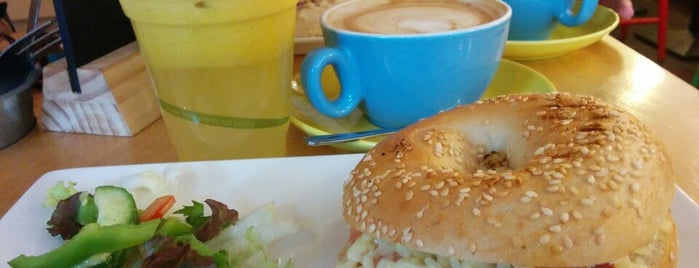 Hula Juice Bar is one of The 15 Best Places for Bagels in Edinburgh.