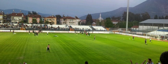 Fethiye Şehir Stadyumu is one of สถานที่ที่ Ayşe ถูกใจ.