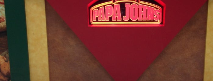 Papa John's Pizza is one of Tempat yang Disukai Chad.