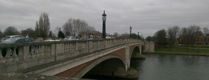 Hampton Court Bridge is one of Thames Crossings.