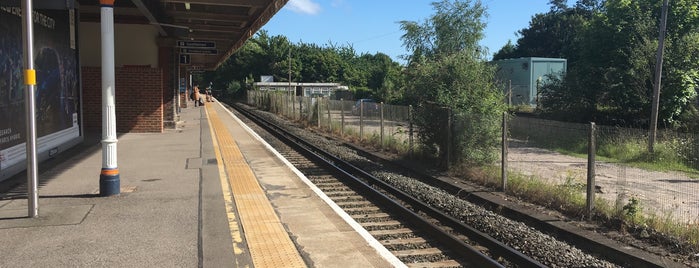 Fareham Railway Station (FRM) is one of Stations.