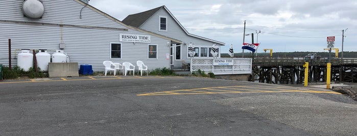 Rising Tide Restaurant is one of MAINE USA.