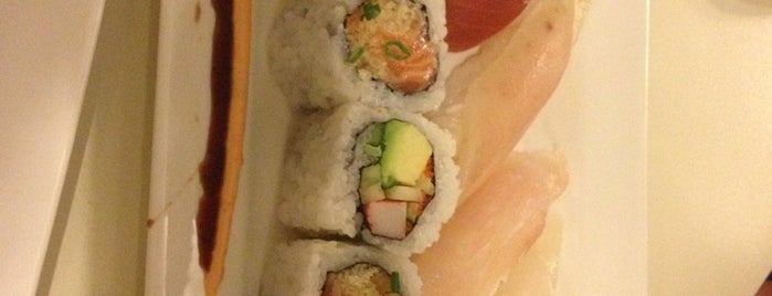 Sushi Nami Royale is one of Lieux sauvegardés par Devona.