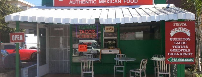 Fiesta Taco is one of สถานที่ที่ Lau ถูกใจ.