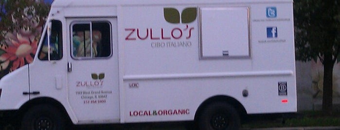 Zullo's Food Truck is one of Chicago Food Trucks.