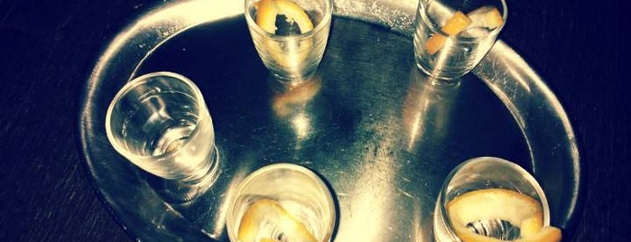 Tequila Bar is one of Locais curtidos por Lukas.