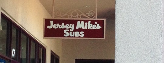 Jersey Mike's Subs is one of Locais curtidos por Brad.