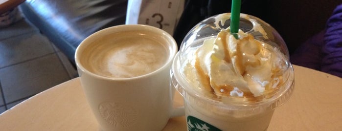 Starbucks is one of Paigeさんのお気に入りスポット.