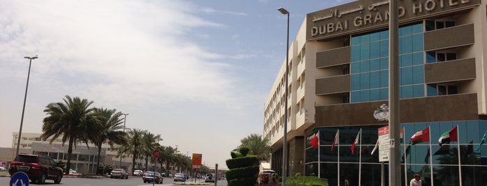 Dubai Grand Hotel is one of Hôtels.