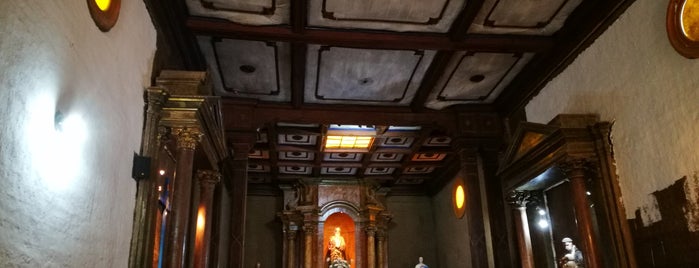 Iglesia San Gerónimo de Alhué is one of Monumentos Nacionales.