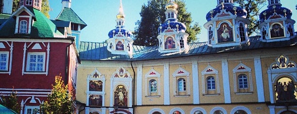 Свято-Успенский Псково-Печерский мужской монастырь is one of Святые места / Holy places.