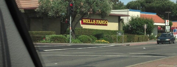 Wells Fargo is one of Ryan : понравившиеся места.