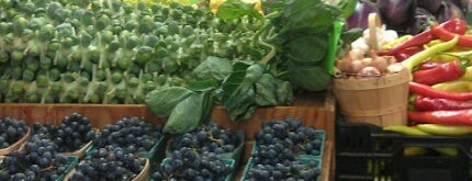 Farmer's Market of South Bend is one of Food on way to Montana.