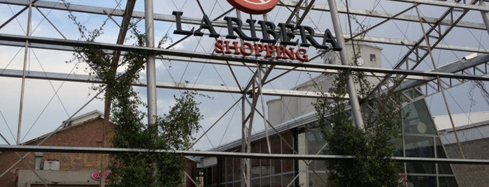 La Ribera Shopping is one of Roberto'nun Beğendiği Mekanlar.