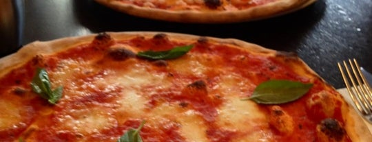 La Favorita is one of Tom's Pizza List (Best Places).