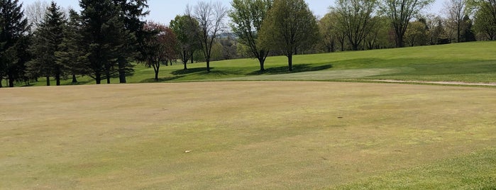 Dubuque Golf & Country Club is one of Guide to Dubuque's best spots.