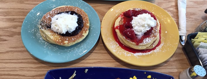 International House Of Pancakes ( IHOP ) is one of Desayunos Breakfast.