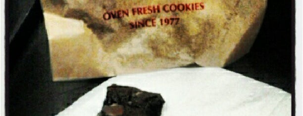 Mrs. Field's Cookies is one of Los angeles shops.
