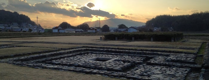 伝飛鳥板蓋宮跡 is one of 何度も見返したいお気に入りTIPS.