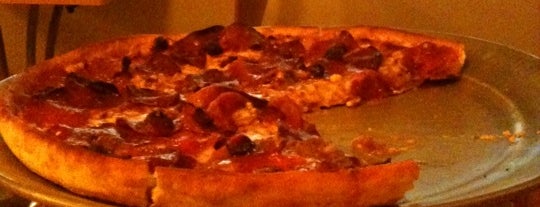 VENETO Pizza & Friends is one of Locais curtidos por Jesus.
