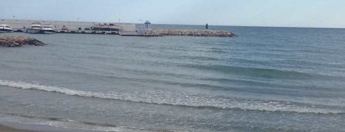 Faro Beach is one of Playas de España: Andalucía.