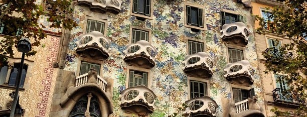 Casa Batlló is one of Barcelona / Barcelone.