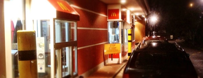McDonald's is one of Lieux qui ont plu à Ma.
