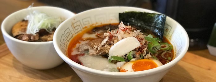 UMAMI SOUP NOODLES 虹ソラ is one of 最強ラーメン番付SHOW.