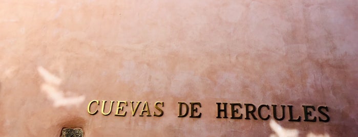 Cuevas de Hércules is one of Tempat yang Disukai Ethan.