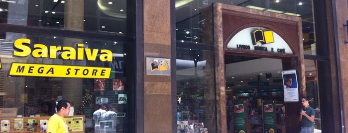 Saraiva MegaStore is one of Orte, die Fernanda gefallen.