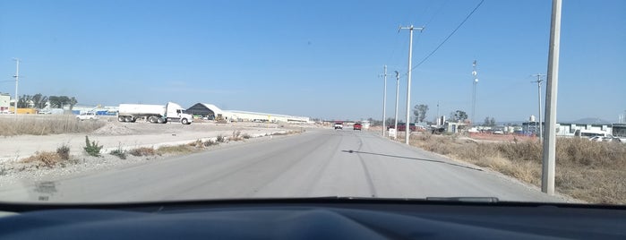 Toyota Motor Manufacturing De Guanajuato is one of Lieux qui ont plu à Jose.